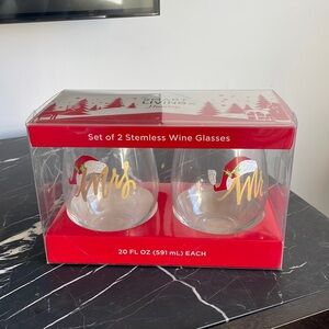 NEW Mr and Mrs Holiday Stemless Wine Glasses